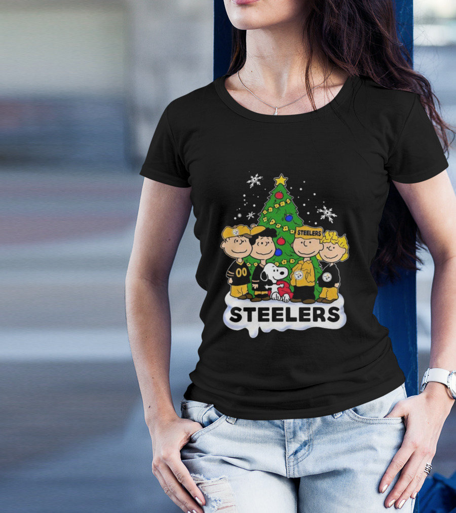 Snoopy And Friends Steelers Christmas T-Shirt