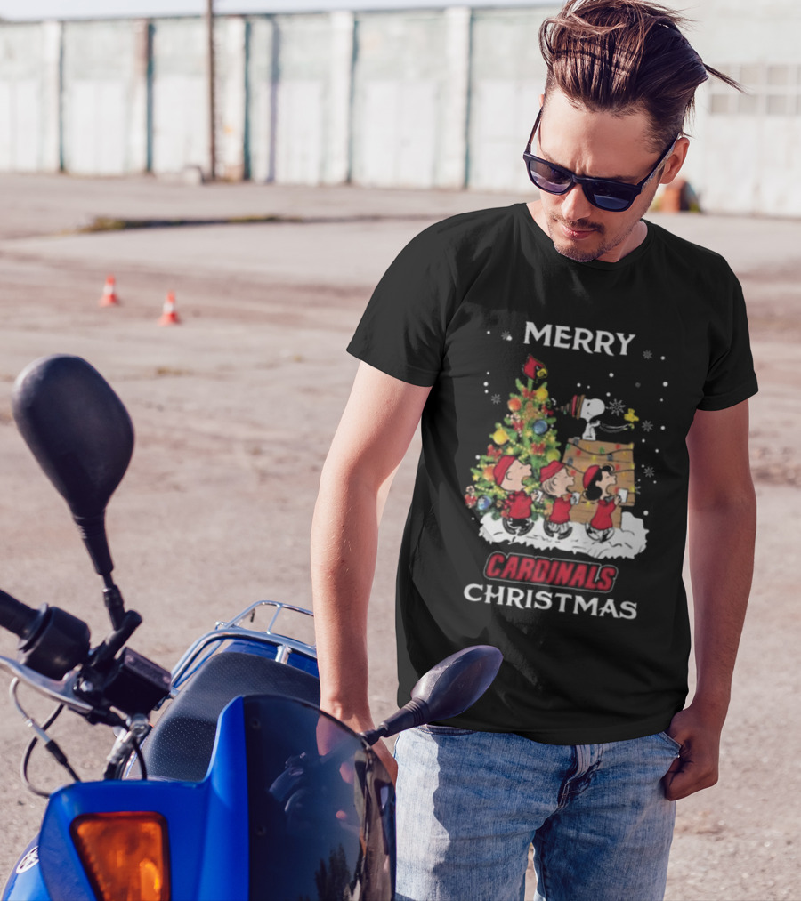 Merry Cardinals Christmas 2024 Snoopy And Friends Louisville T-Shirt