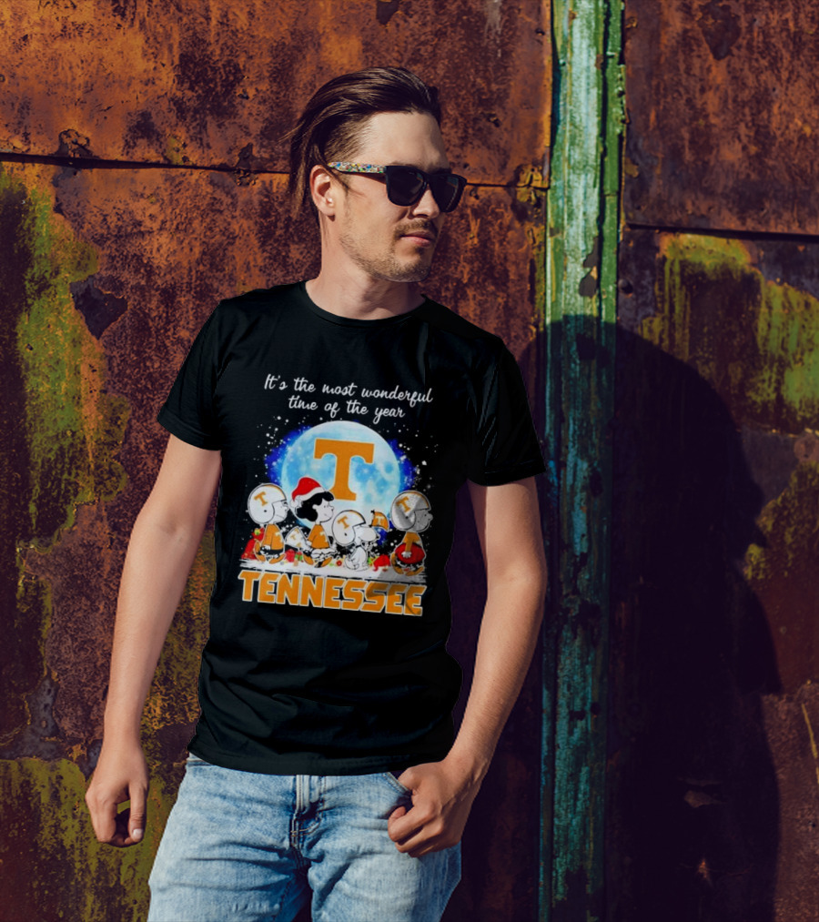 Peanuts Tennessee Volunteers It's The Most Wonderful Time Of The Year Christmas Snoopy Woodstock Lucy Moon T-Shirt
