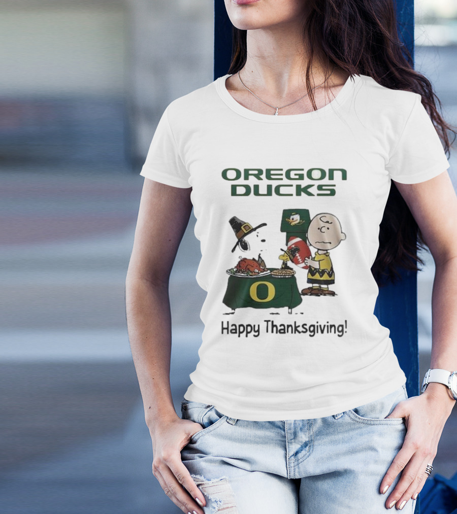 Oregon Ducks Peanuts Happy Thanksgiving Football T-Shirt