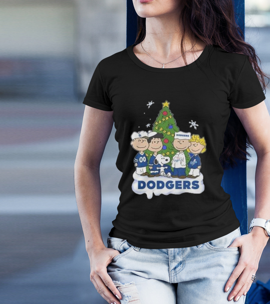 Snoopy And Friends Dodgers Christmas Tree Celebration T-Shirt