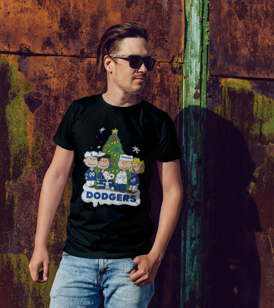 Snoopy And Friends Dodgers Christmas Tree Celebration T-Shirt