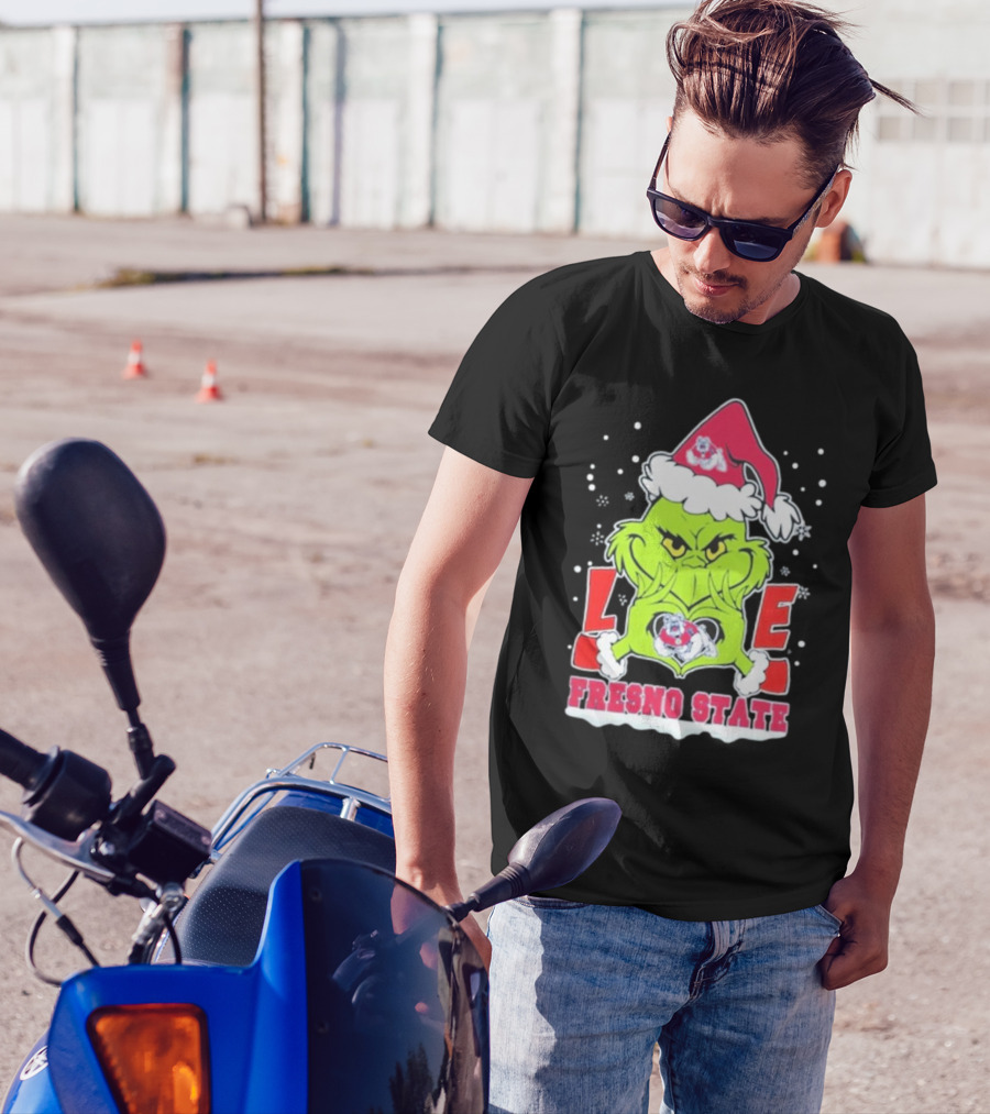 The Grinch Love Fresno State Bulldogs Christmas T-Shirt