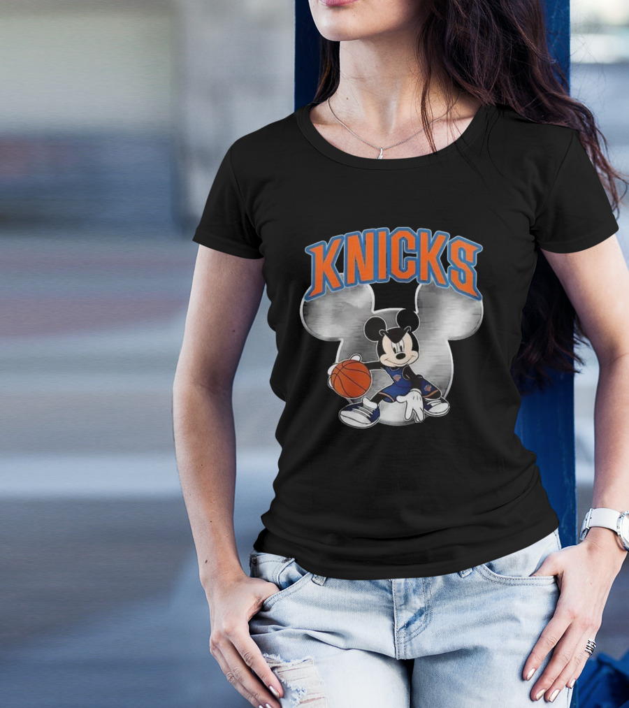 Knicks Mickey Mouse Basketball Christmas T-Shirt