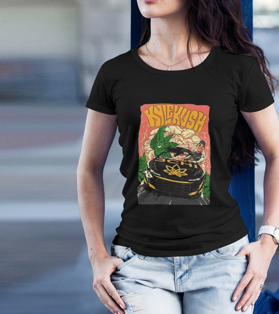 KYLE KUSH WEED RACING CAR SMOKING CLOUDS CHARACTER T-Shirt