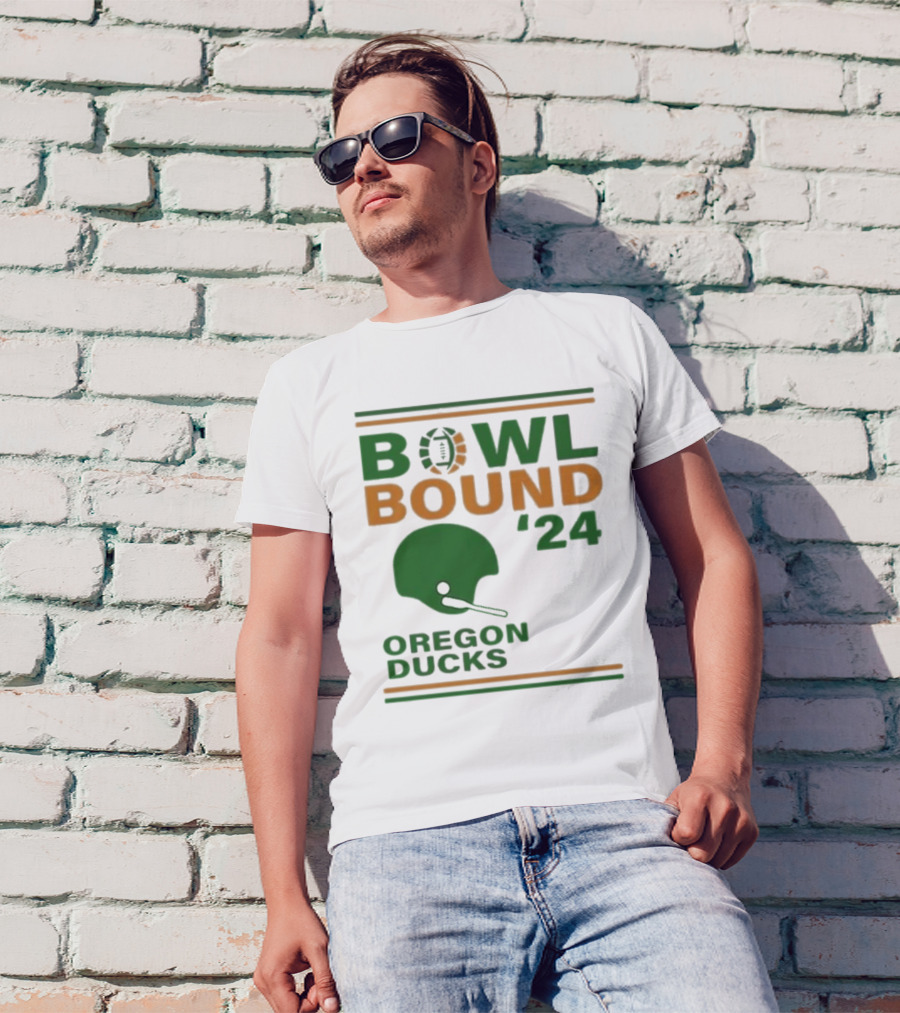 Oregon Ducks Bowl Bound '24 Helmet T-Shirt