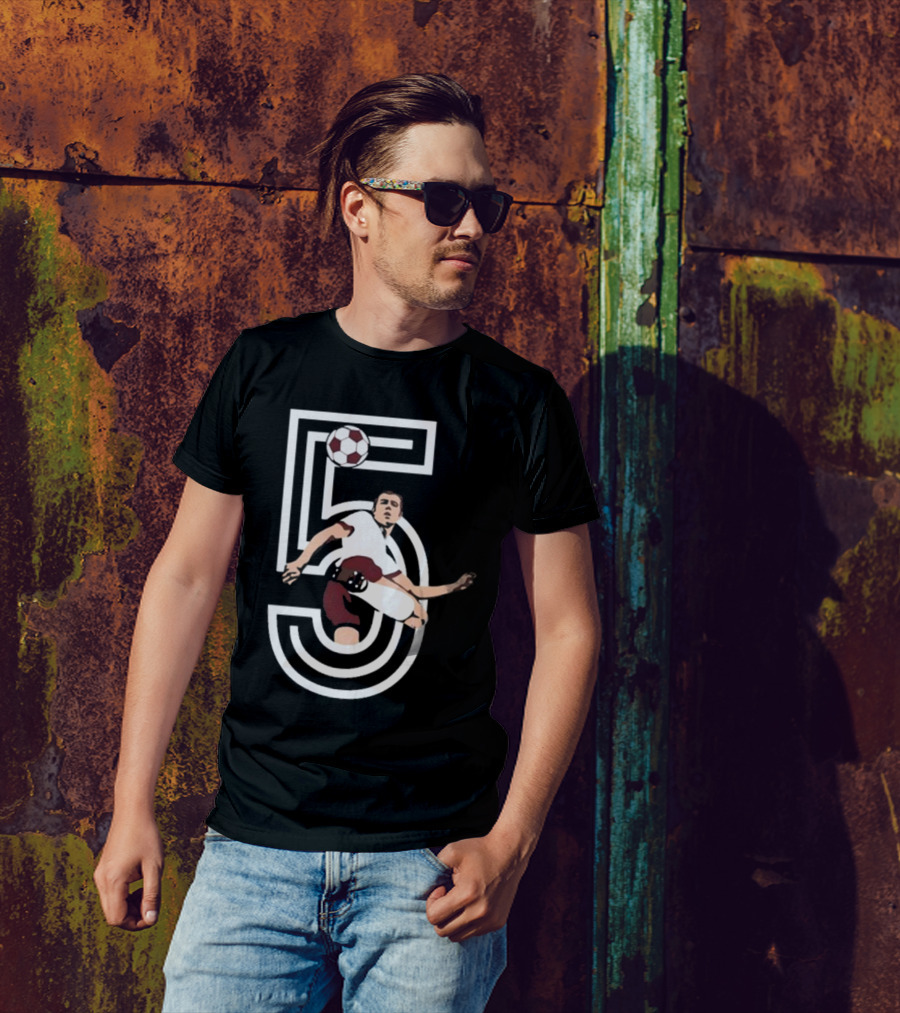 Der Kaiser Franz Beckenbauer Iconic Number 5 Soccer Legend T-Shirt