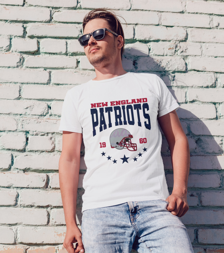 New England Patriots 1960 Vintage Football Helmet Retro Stars T-Shirt