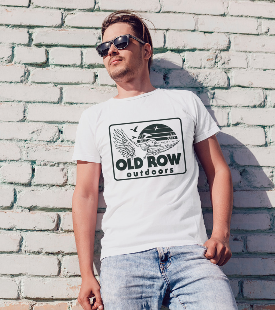 Old Row Outdoors Flying Duck Badge With Birds And Sunset T-Shirt
