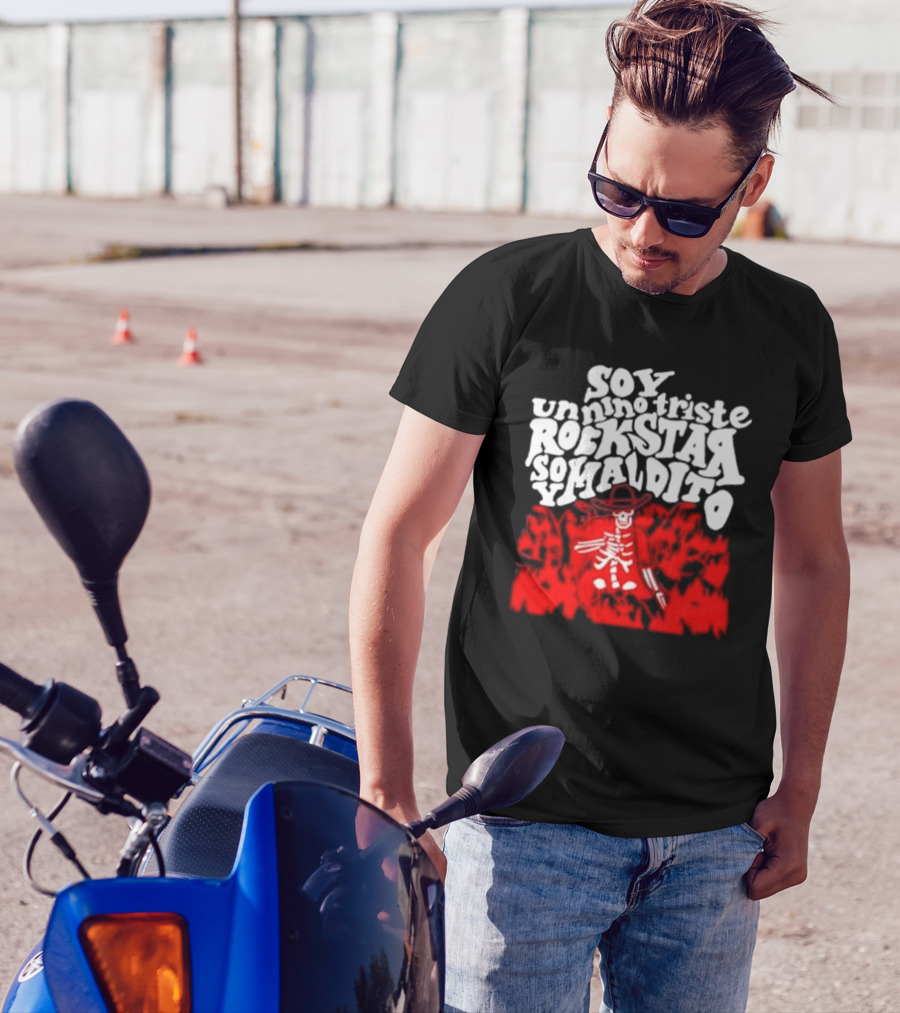 Soy Un Niño Triste Rockstar Maldito T-Shirt