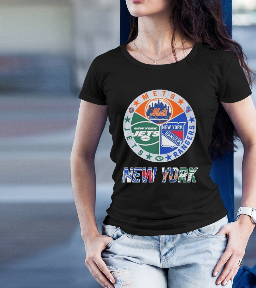 New York Mets Rangers Jets Circle Logo Skyline Baseball Football Hockey Teams T-Shirt