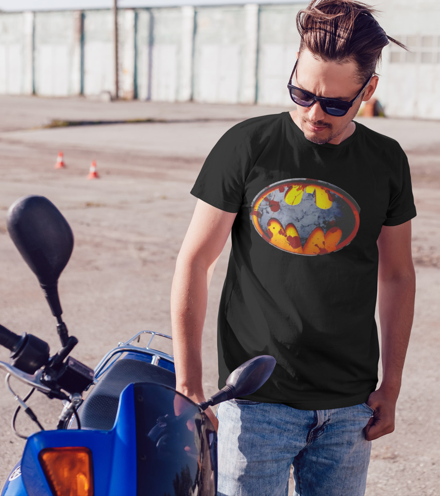 Batman Symbol With Grunge And Blood Splatter Effects T-Shirt