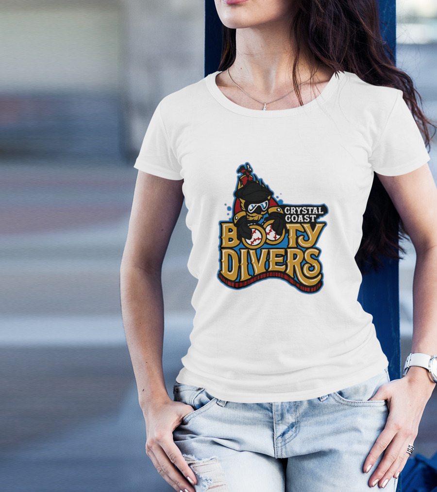 Crystal Coast Booty Divers Pirate Spyglass Emblem T-Shirt