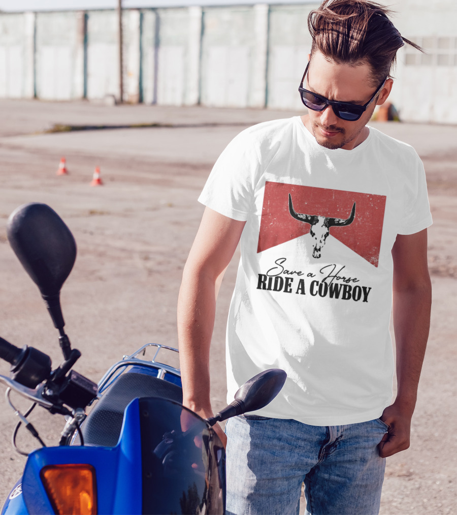 Cowboy Bull Skull Save A Horse Ride A Cowboy Retro Western T-Shirt