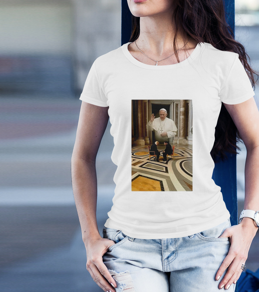 Trump Zelensky Pope Francis St Peters Basilica Meeting Scene T-Shirt