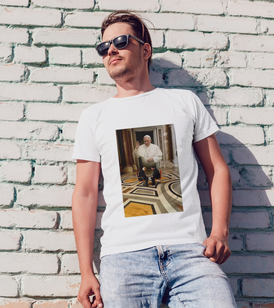 Trump Zelensky Pope Francis St Peters Basilica Meeting Scene T-Shirt
