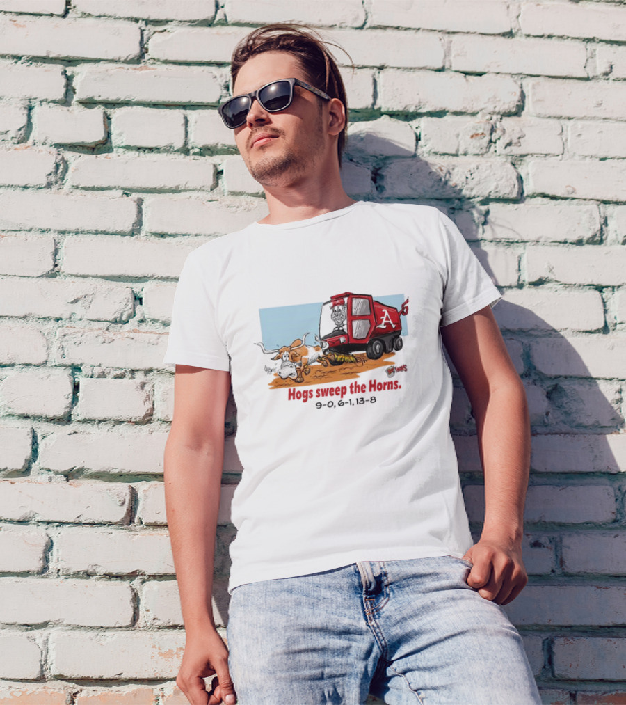 Hogs Sweep The Horns Texas Longhorns Vs. Arkansas Razorbacks T-Shirt