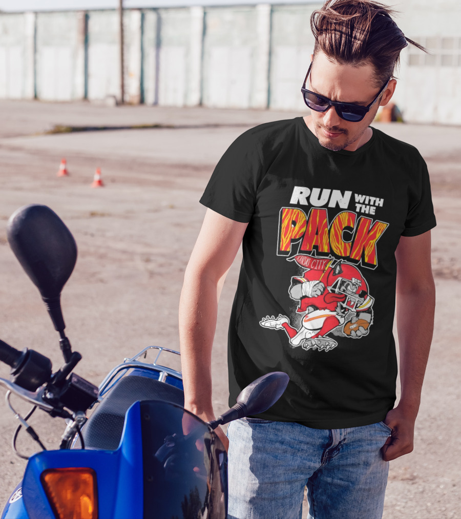 Run With The Pack Kansas City Chiefs KC Wolf 2025 T-Shirt