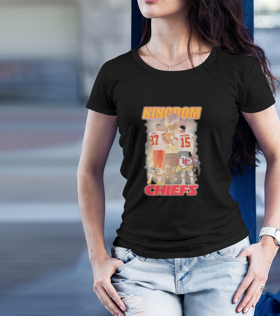 Chiefs Kingdom Travis Kelce Patrick Mahomes Trophy Celebration T-Shirt