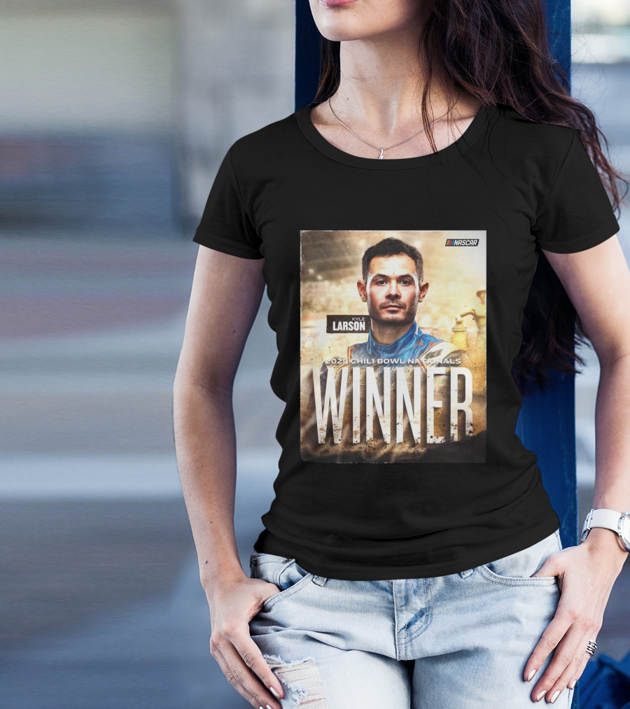 "Kyle Larson NASCAR 2025 Chili Bowl Nationals Winner" T-Shirt