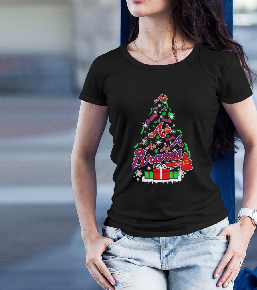 Christmas Tree Atlanta Braves Bravesword Santa Hat Baseball Snowflakes T-Shirt