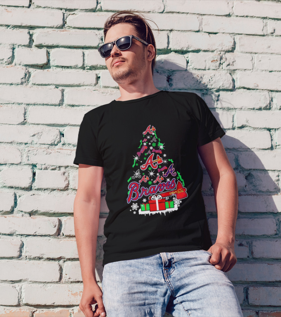 Christmas Tree Atlanta Braves Bravesword Santa Hat Baseball Snowflakes T-Shirt
