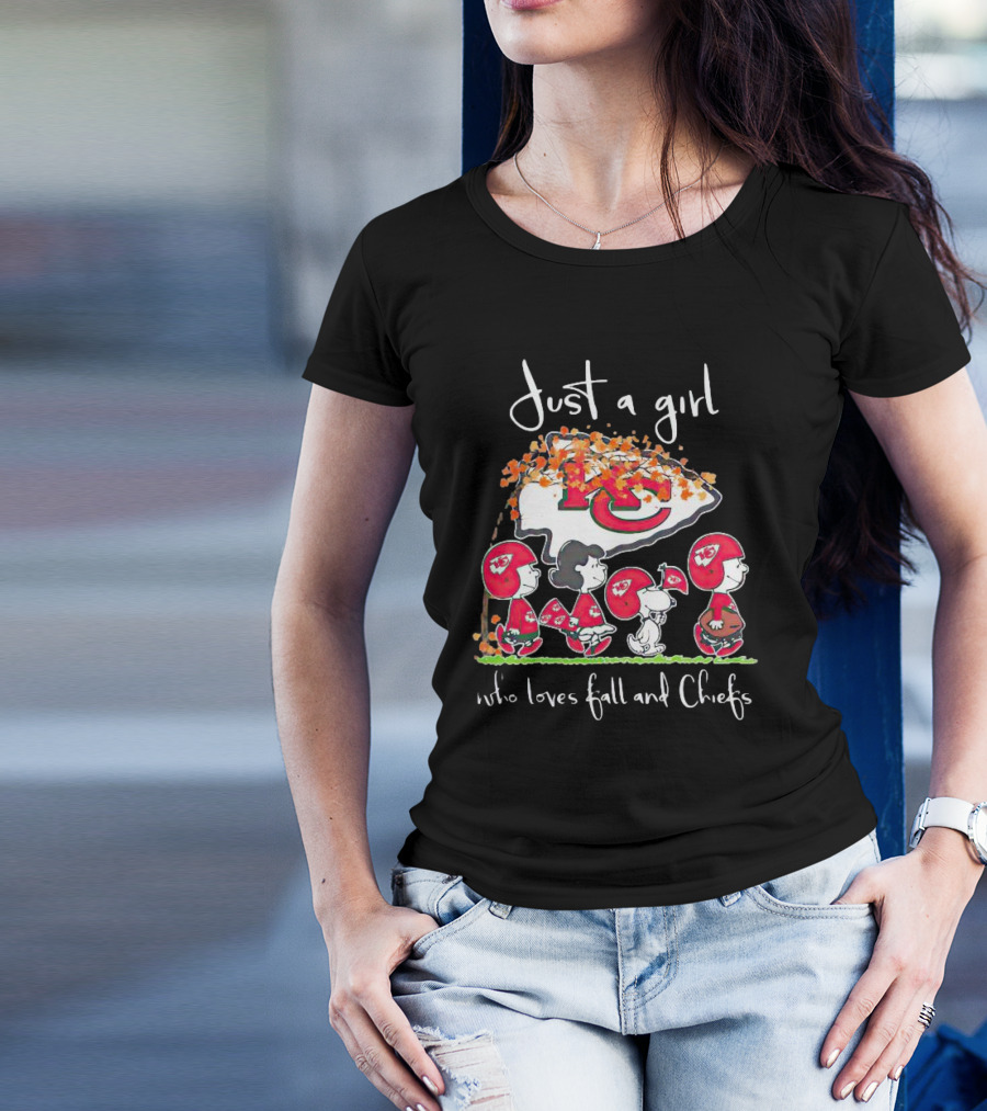 Just A Girl Who Loves Fall And Chiefs Peanuts Characters T-Shirt