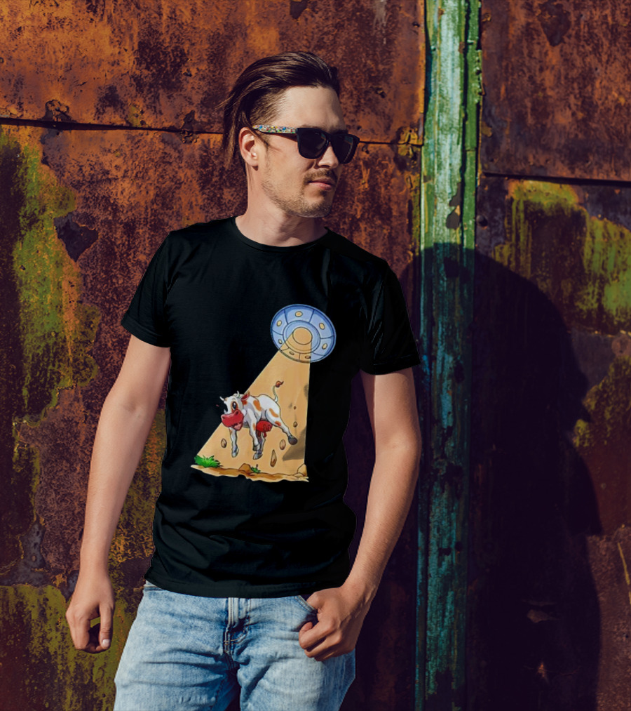 Cow Abduction UFO Alien Cow Abducted Beam Tractor T-Shirt