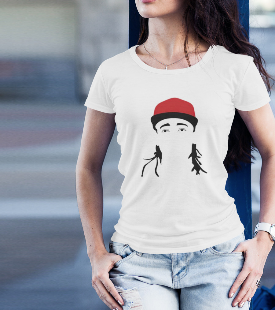 Elly Cartoon Chain Red Cap T-Shirt