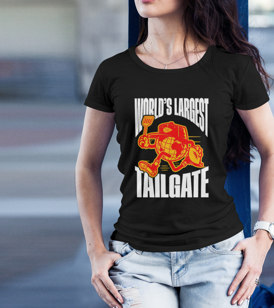 Kansas City Chiefs World's Largest Tailgate Football Grilling T-Shirt