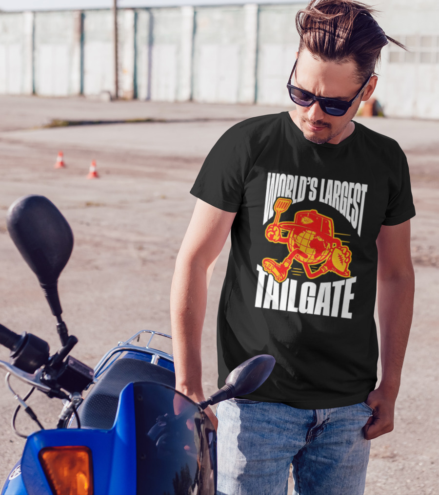 Kansas City Chiefs World's Largest Tailgate Football Grilling T-Shirt