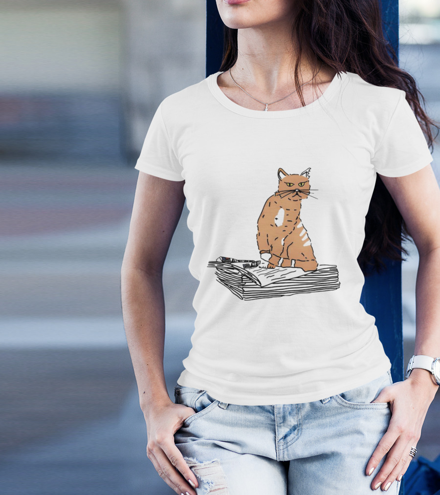New York Post Bodega Cat On Newspapers Drawing T-Shirt
