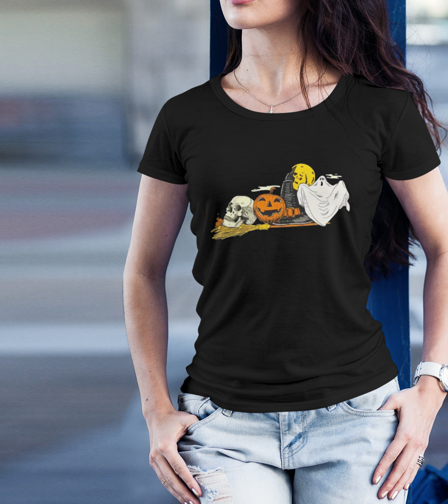 SpooKY Halloween Vintage Skull Pumpkin Ghost Witch Hat Moon Scene T-Shirt