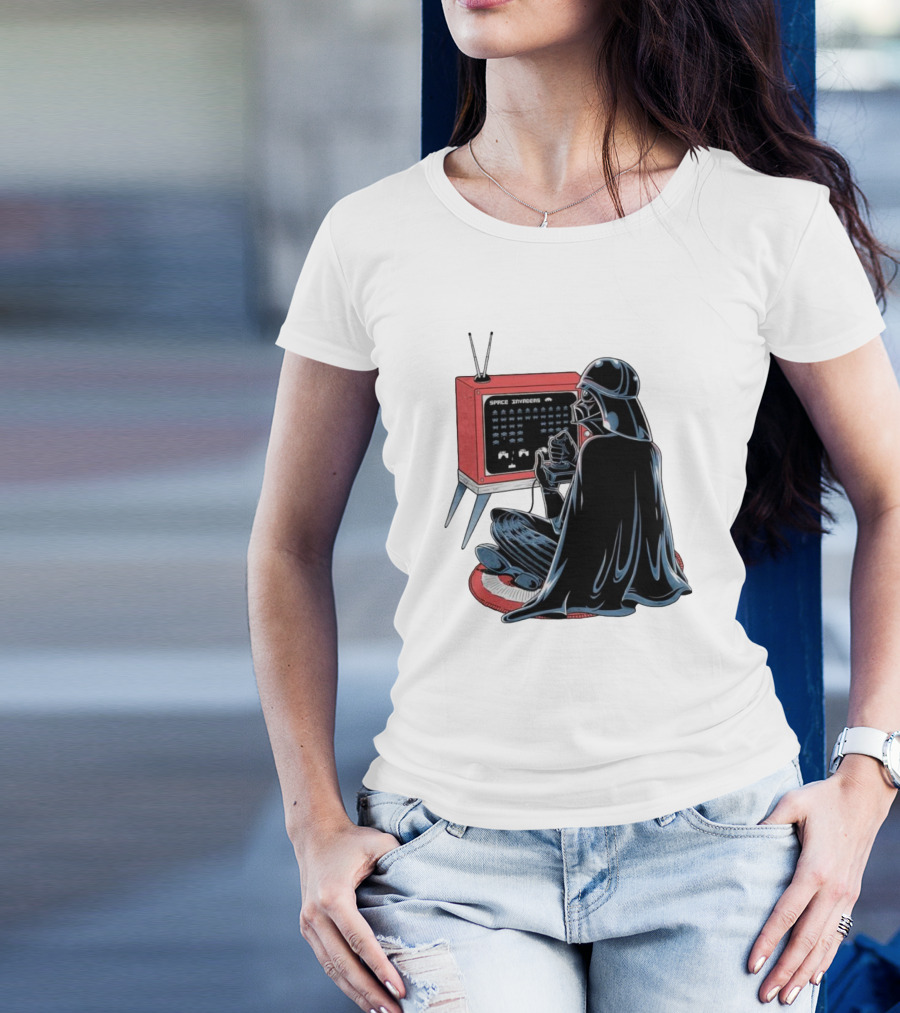 Darth Vader Playing Space Invaders Retro Gaming Scene T-Shirt