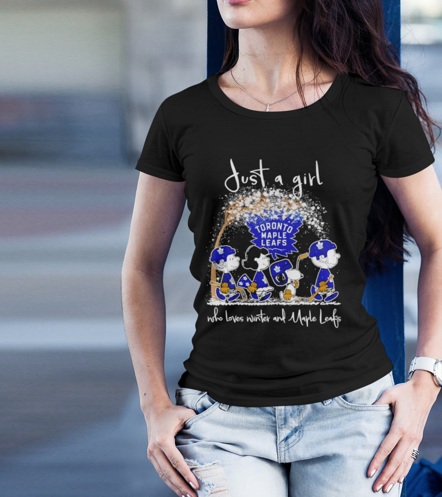 Just A Girl Who Loves Winter And Toronto Maple Leafs Peanuts T-Shirt