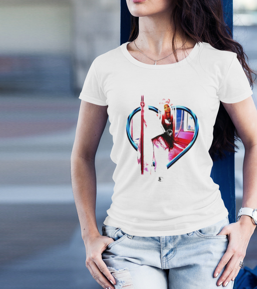 Nicki Heart Frame Neon T-Shirt