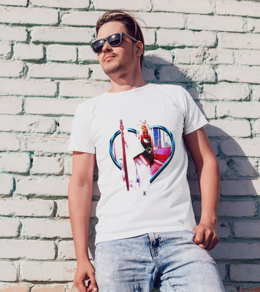 Nicki Heart Frame Neon T-Shirt
