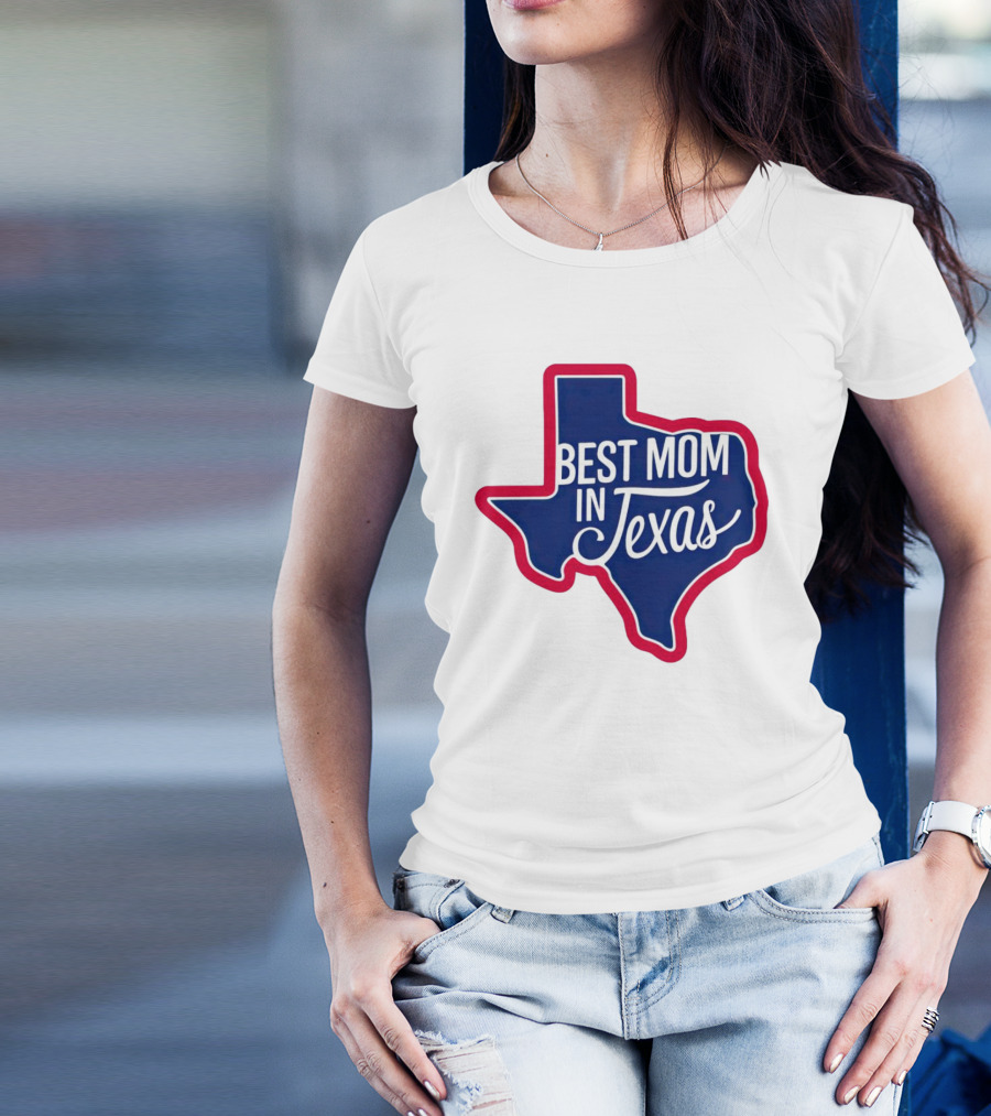 Best Mom In Texas State Shape With Red Border T-Shirt