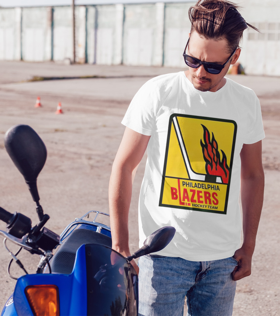 Philadelphia Blazers WHA Flames Hockey Team Vintage T-Shirt
