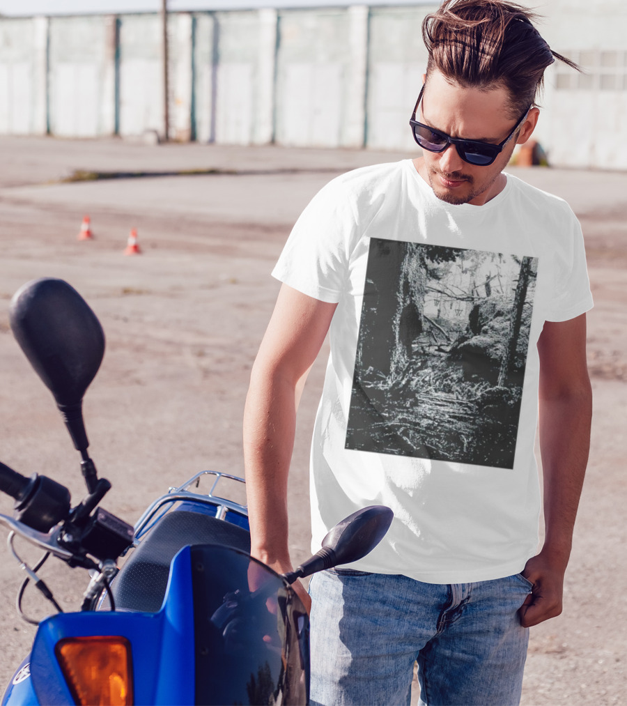Alan Wake 2 Forest Pathway Exploration T-Shirt