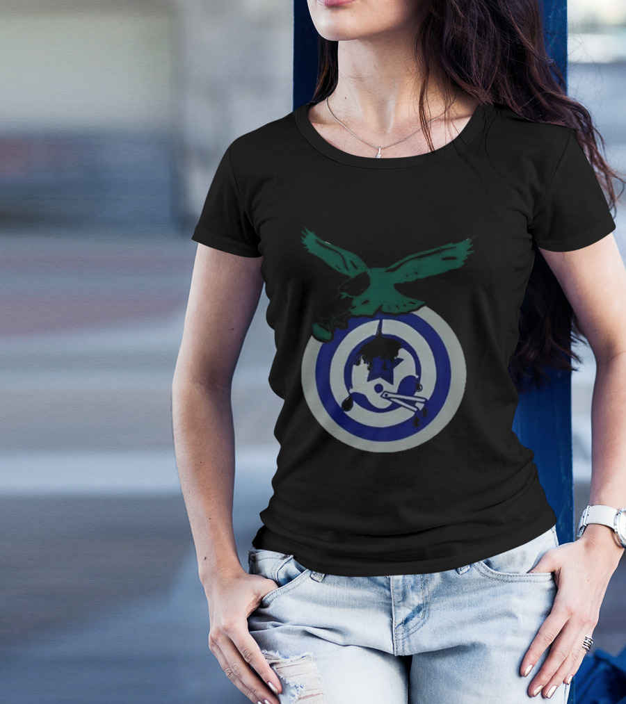 Philadelphia Eagles Dumping On Dallas Cowboys T-Shirt
