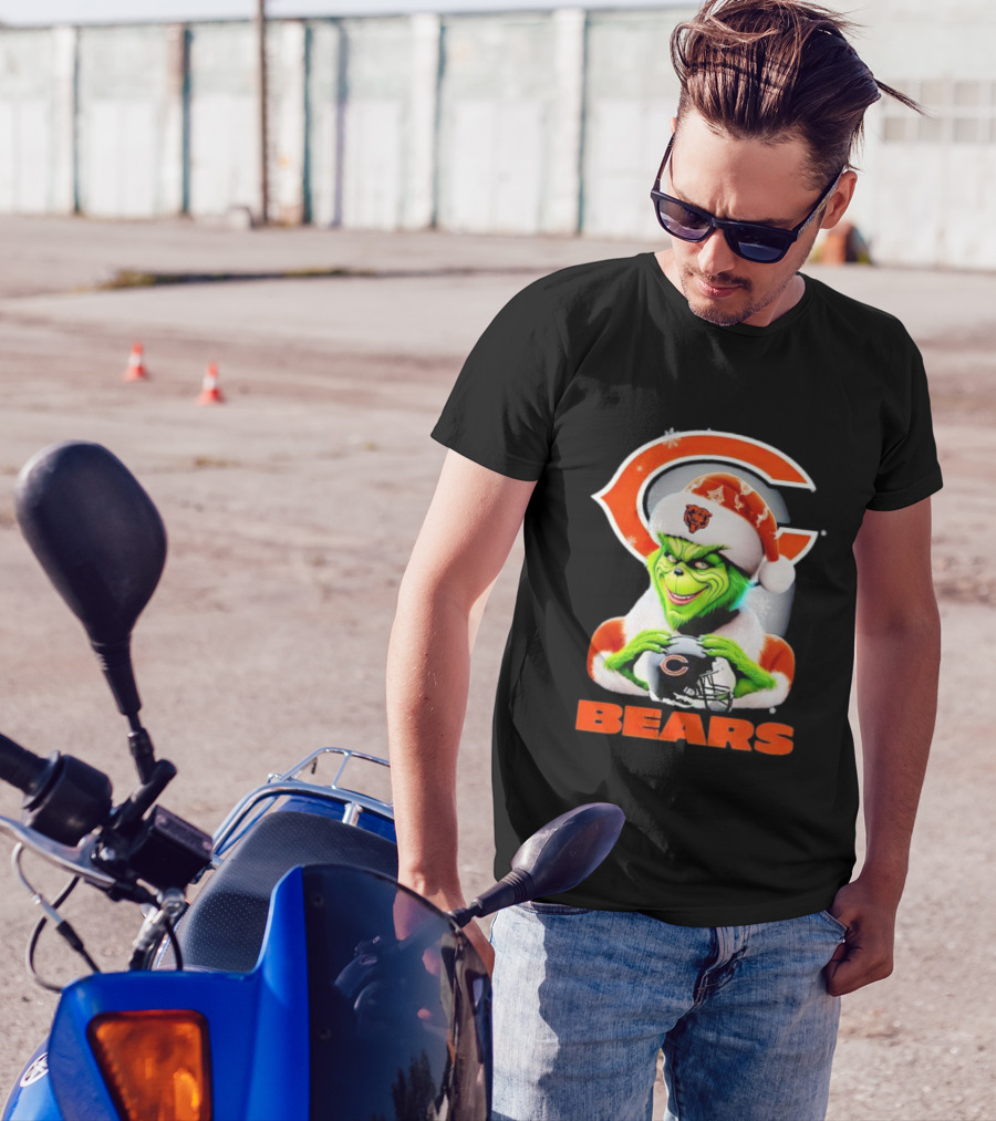 Grinch Chicago Bears Christmas Football Fan T-Shirt