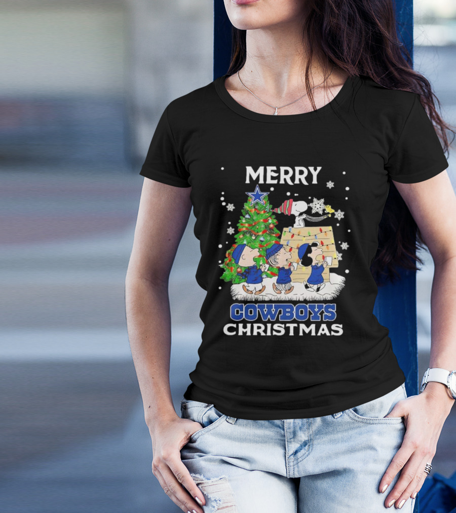 Merry Cowboys Christmas Peanuts Characters Dallas T-Shirt