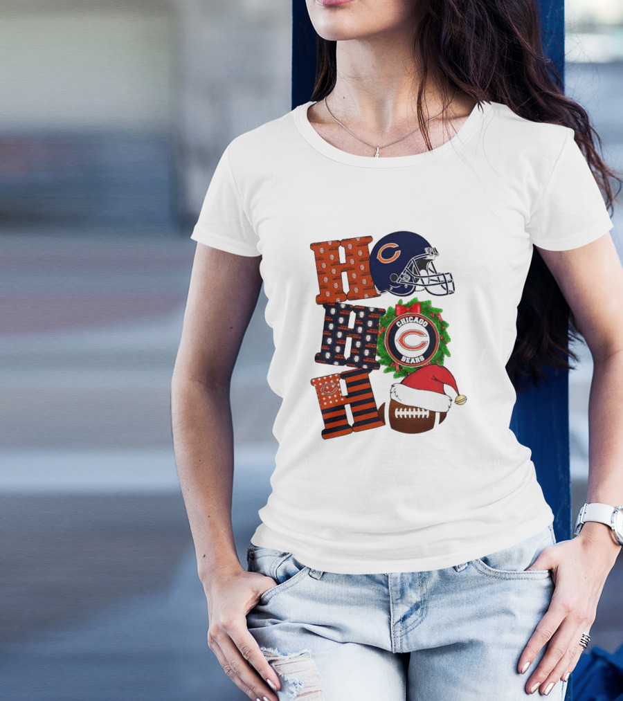 Chicago Bears Ho Ho Ho Merry Christmas Football Helmet Wreath Santa Hat T-Shirt