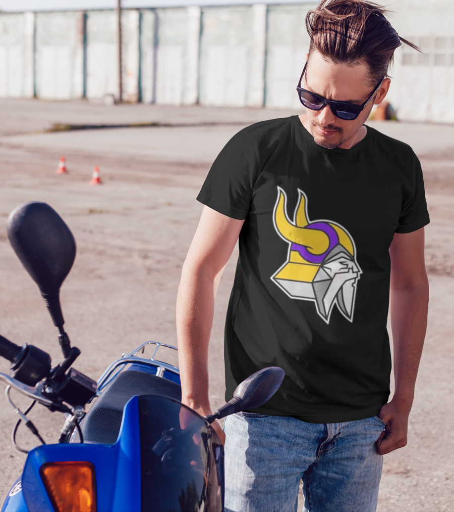 Minnesota Vikings The Chaos Bringers Viking Head T-Shirt