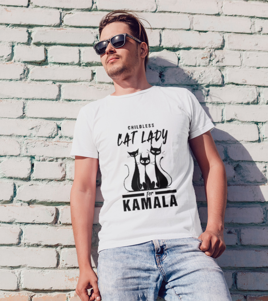 Childless Cat Lady For Kamala 2024 President Ladies With Three Cats T-Shirt