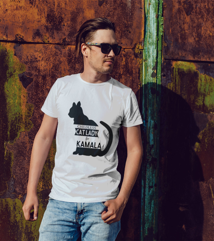 Childless Cat Lady For Kamala Harris Election T-Shirt