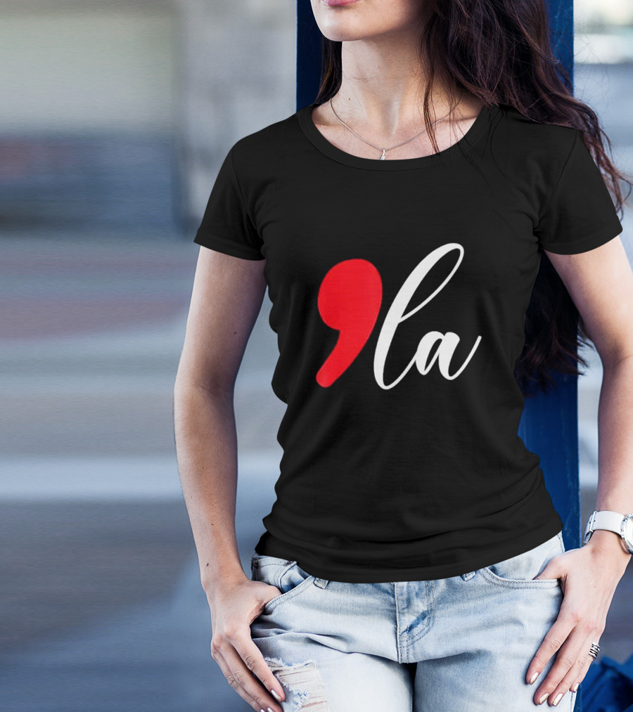Kamala Harris Comma La Red Comma White Script T-Shirt