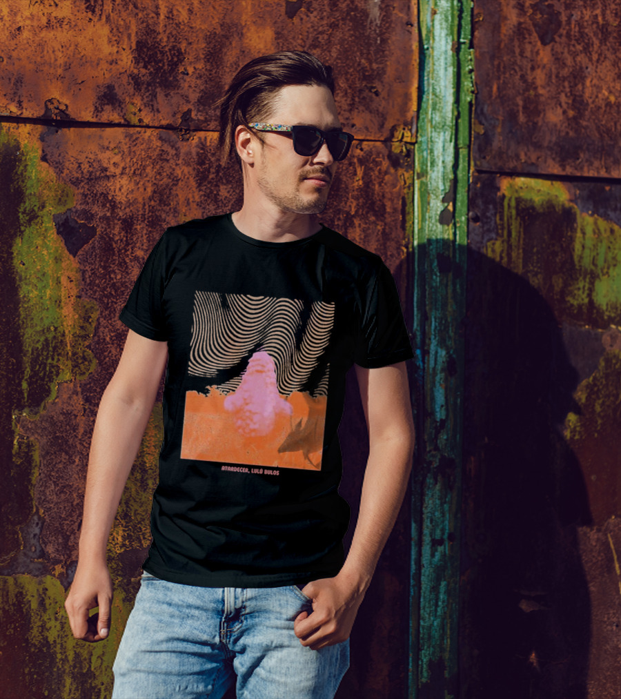 Atardecer Lulu Bulos X Amor De Verano T-Shirt