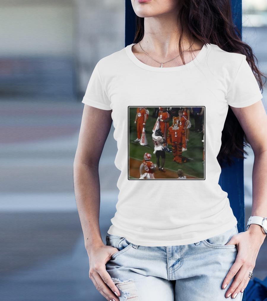 Louisville Victory Dance Night Night Celebration Against Clemson Tiger Mascot T-Shirt